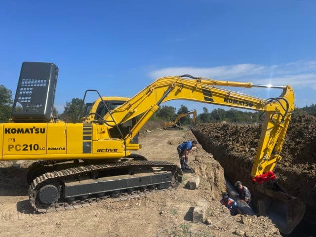 Bager Komatsu bager za najam Beograd
