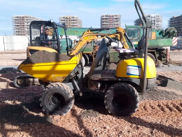 Mašina Wacker Neuson 1001 mini damper za iznajmljivanje Beograd